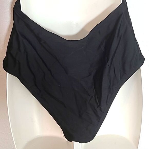 Cupshe One-piece Bathing Suit, Black, Size Medium, NWOT - Picture 7 of 10